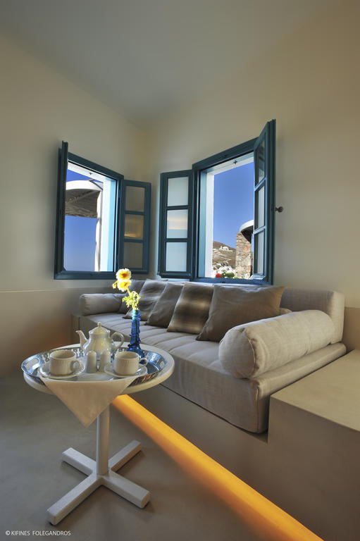 Kifines Suites Folegandros Town Room photo